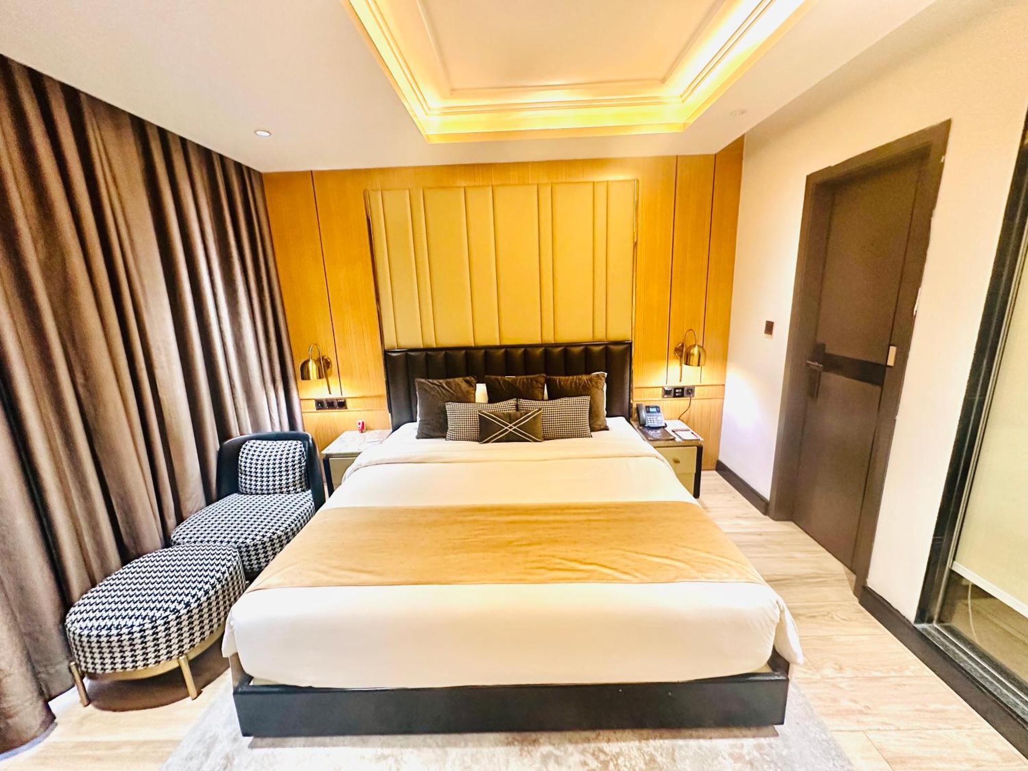 The Zabeer Dhaka Hotel Exterior photo