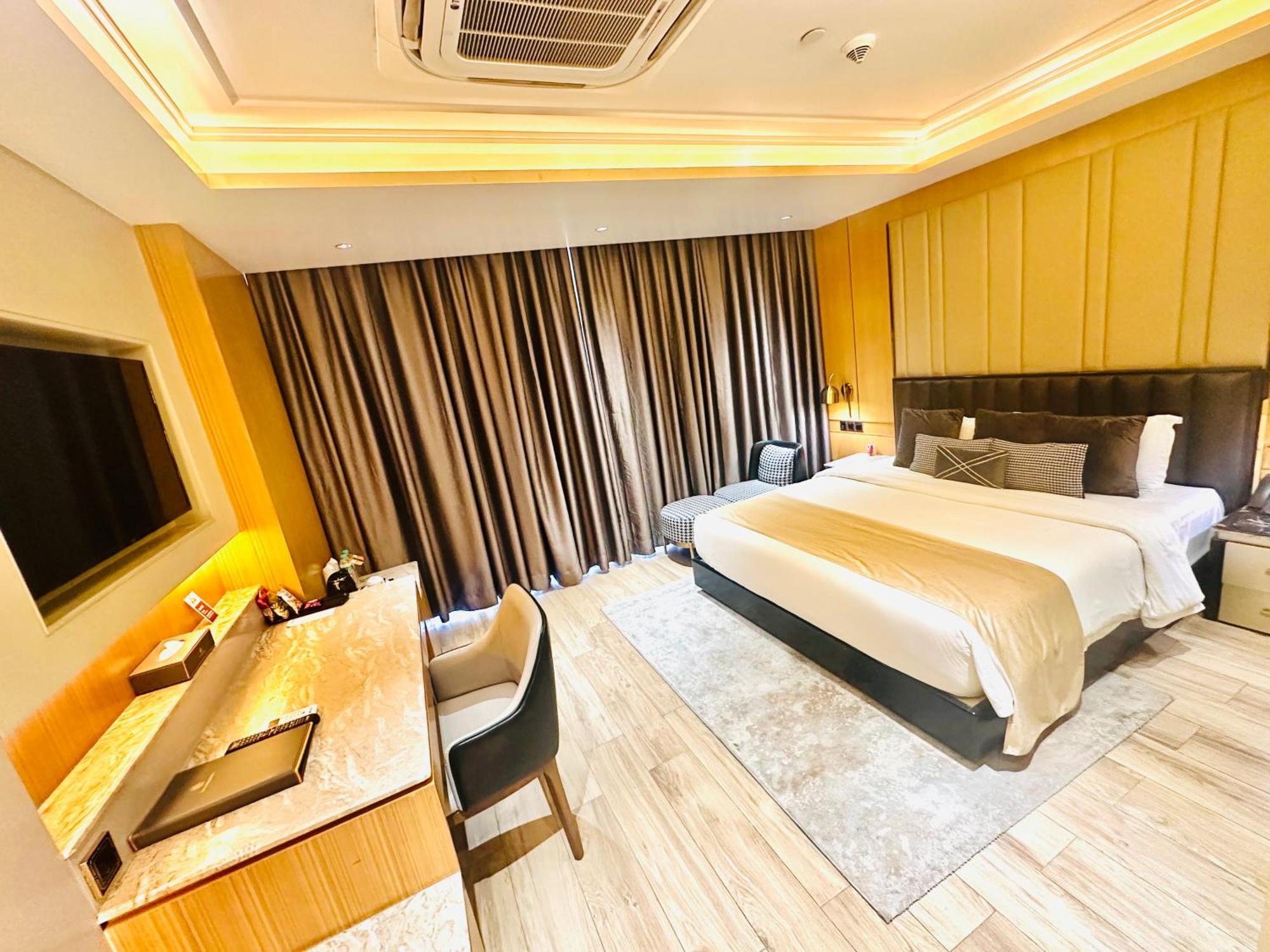 The Zabeer Dhaka Hotel Exterior photo